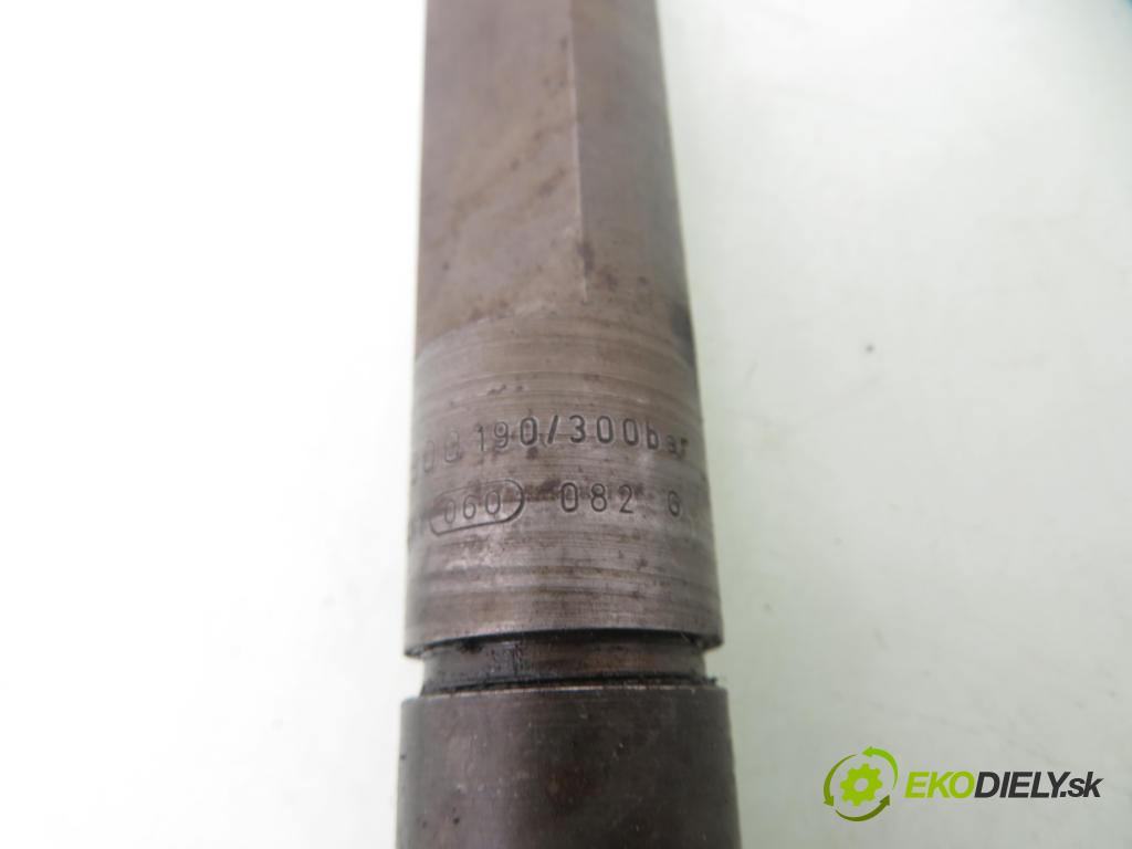 SKODA OCTAVIA I (1U2) SEDAN 2001 81,00 1.9 TDI - ASV 1896,00 vstřikovací ventily 028130201J ; 028130201T ; KBEL58P (Vstřikovací ventil)