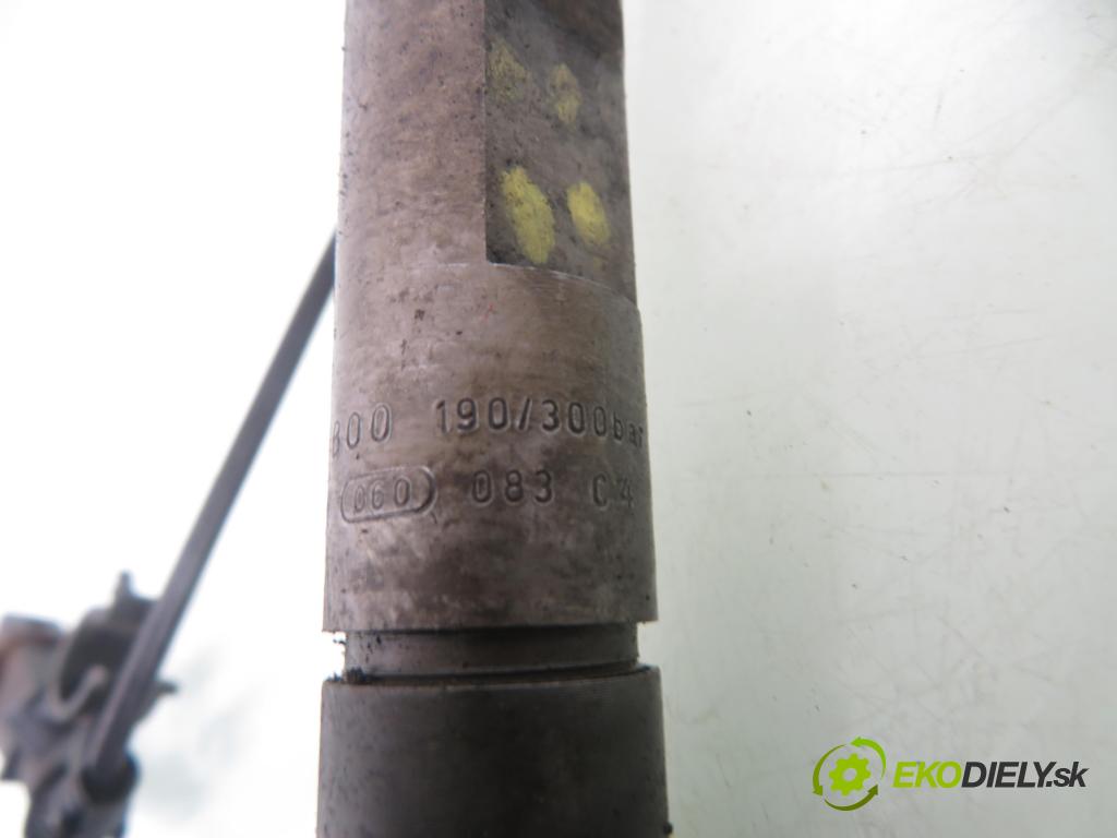 SKODA OCTAVIA I Combi (1U5) KOMBI 1999 81,00 1.9 TDI 110 - AHF 1896,00 vstřikovací ventily 028130201J ; 028130201T ; KBEL58P (Vstřikovací ventil)