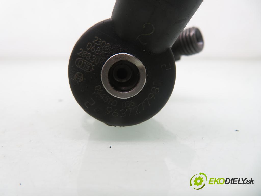 PEUGEOT 607 (9D, 9U) SEDAN 2001 98,00 2.2 HDI - 4HX (DW12TED4/FAP) 2179,00 vstrekovač 0445110036 ; 9637277980 (Vstrekovač paliva)