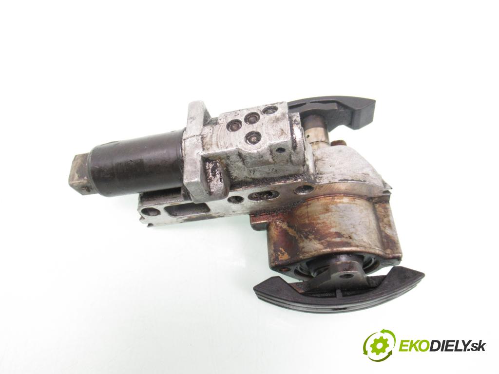 AUDI A4 (8D2, B5) SEDAN 1997 110,00 1.8 T 150 - AEB 1781,00 napínací ŘETĚZ 078109088C ; 21600005