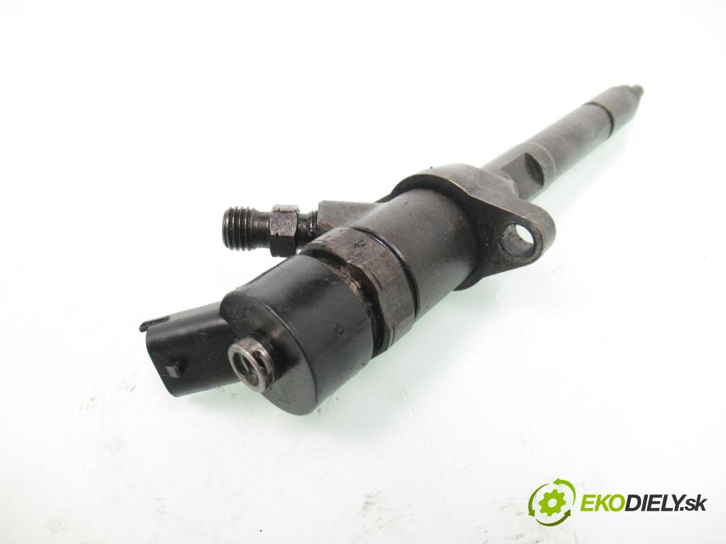 FORD FOCUS II (DA_, HCP) HB 2006 80,00 1.6 TDCi 109 - G8DA 1560,00 vstrekovač 0445110188 (Vstrekovač paliva)