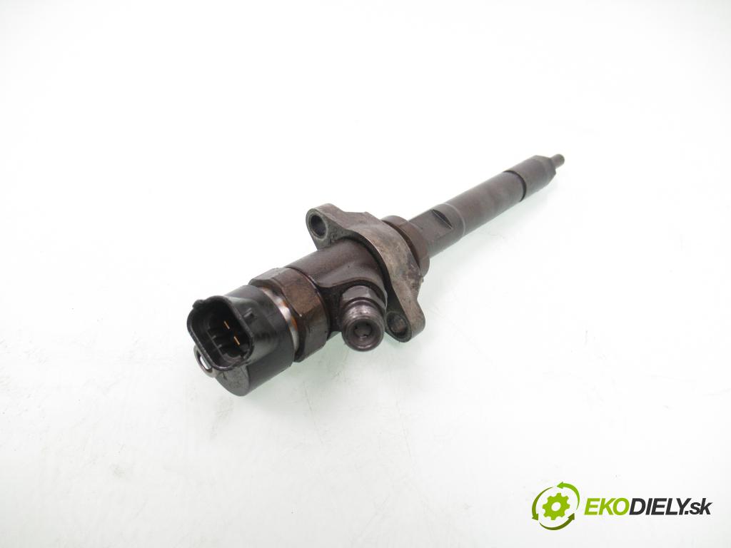 FORD FOCUS II (DA_, HCP) HB 2006 80,00 1.6 TDCi 109 - G8DA 1560,00 vstrekovač 0445110188 (Vstrekovač paliva)