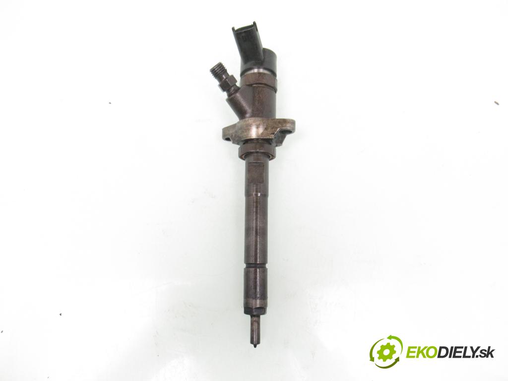 FORD FOCUS II (DA_, HCP) HB 2006 80,00 1.6 TDCi 109 - G8DA 1560,00 vstrekovač 0445110188 (Vstrekovač paliva)