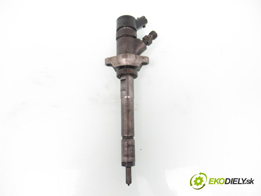 FORD FOCUS II (DA_, HCP) HB 2006 80,00 1.6 TDCi 109 - G8DA 1560,00 vstrekovač 0445110188 (Vstrekovač paliva)