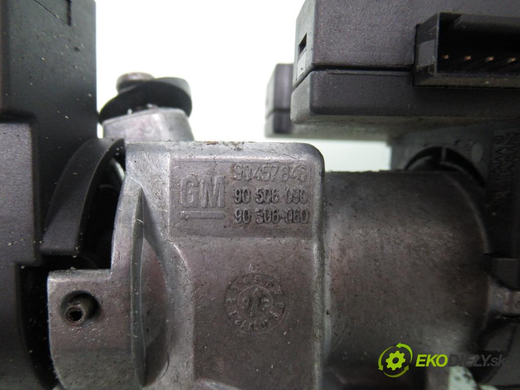 OPEL VECTRA B Kombi (J96) KOMBI 1998 100,00 2.0 i 16V - C 20 SEL 1998,00 spinačka / imobilizéra IMMO / Riadiaca jednotka 90457846 ; 90506060 ; 90506090