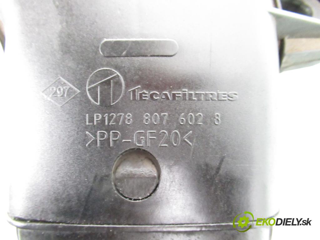 RENAULT SCENIC I (JA0/1_) MINIVAN 2002 75,00 1.9 dCi 102 - F9Q 732 1870,00 obal filtra vzduchu H7700114532 ; 8200065768 (Kryt vzduchového filtru)