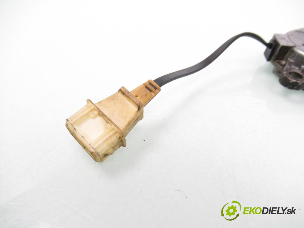 VOLVO 850 (LS) SEDAN 1992 125,00 2.4 - B 5254 S 2435,00 Snímač polohy vačky Vačkový hriadeľ: 9146108 ; 0232101030
