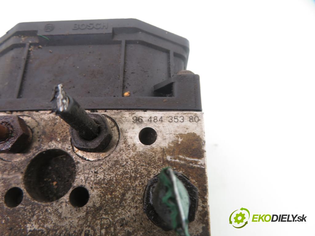 PEUGEOT 307 (3A/C) HB 2004 66,00 2.0 HDi 90 - RHY (DW10TD) 1997,00 Pumpa ABS 0265950084 ; 0265225188 ; 96484353 (Pumpa ABS)