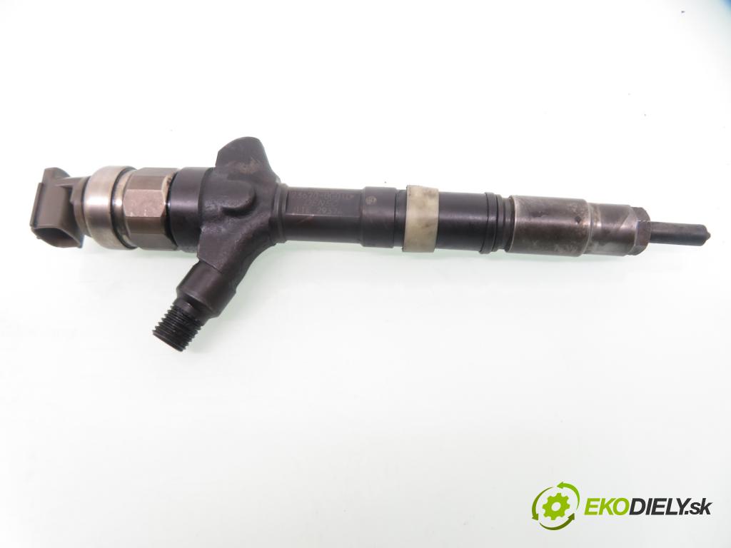 TOYOTA AVENSIS Station Wagon (_T22_) KOMBI 2001 81,00 2.0 D-4D 110 - 1CD-FTV 1995,00 vstrekovač 236700G010 (Vstrekovač paliva)