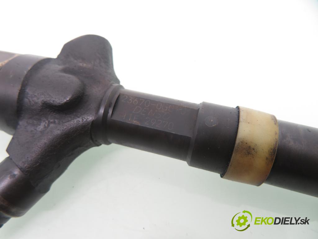 TOYOTA AVENSIS Station Wagon (_T22_) KOMBI 2001 81,00 2.0 D-4D 110 - 1CD-FTV 1995,00 vstrekovač 236700G010 (Vstrekovač paliva)