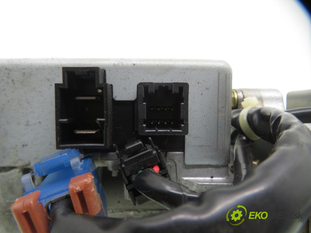 OPEL CORSA C (X01) VAN 2006 59,00 1.2 16V Twinport 80 - Z 12 XEP 1229,00 serv/podporovanie elektrické 13205206 ; 13205210 ; EA2CEC007