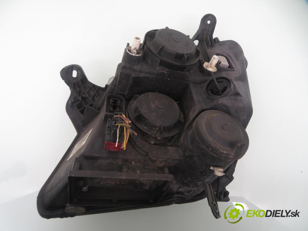 OPEL MERIVA A nadwozie wielkoprzestrzenne (MPV) (X03) MINIVAN 2006 66,00 1.4 16V Twinport - Z 14 XEP 1364,00 Svetlo PP 93321053 ; 89308560