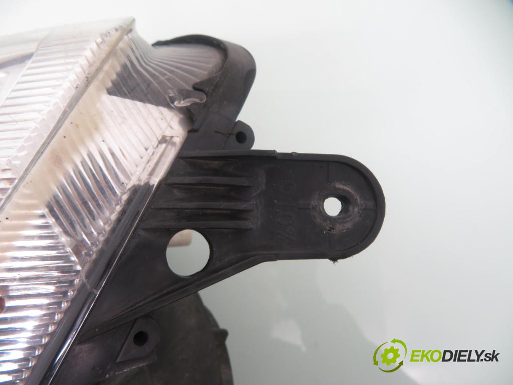 OPEL MERIVA A nadwozie wielkoprzestrzenne (MPV) (X03) MINIVAN 2006 66,00 1.4 16V Twinport - Z 14 XEP 1364,00 Svetlo PP 93321053 ; 89308560