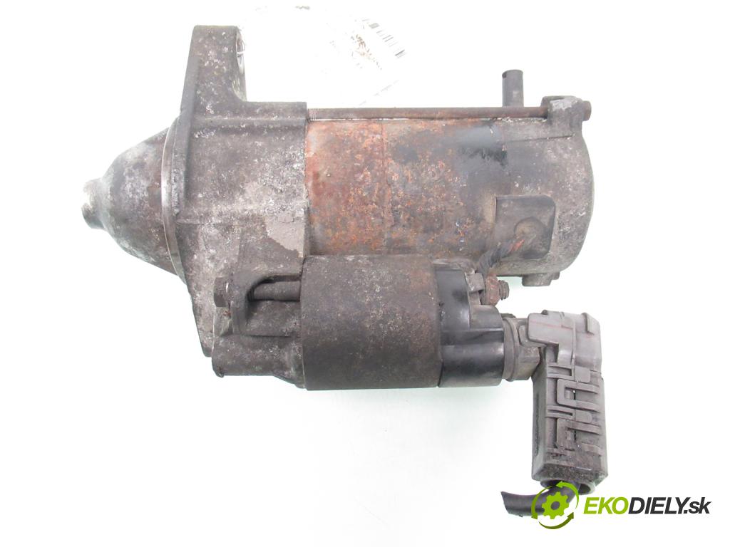 TOYOTA YARIS VERSO (_P2_) MINIVAN 2003 62,00 1.3 84 - 2NZ-FE 1299,00 startér 2810021030 ; 2280008550 (Startér)