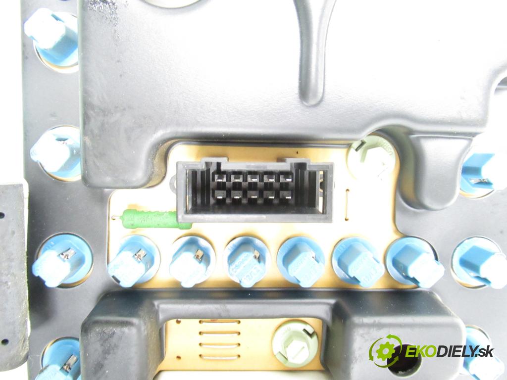 SKODA FELICIA II (6U1) HB 2000 55,00 1.6 MPI 75 - AEE 1598,00 Prístrojovka na ODKAZ: 441987303316 ; 443431113820 ; 443431096820