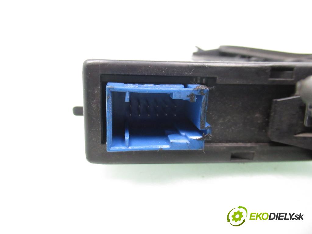 RENAULT LAGUNA II (BG0/1_) LIFTBACK 2001 79,00 1.6 16V (BG0A, BG0L) - K4M 714 1598,00 čítač KARTY: 8200004283