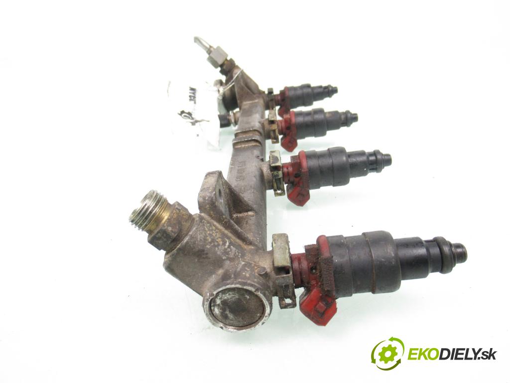 OPEL VECTRA B liftback (J96) LIFTBACK 1999 100,00 2.0 i 16V - C 20 SEL 1998,00 Lišta vstrekovacia 90411551 (Vstrekovacia lišta)