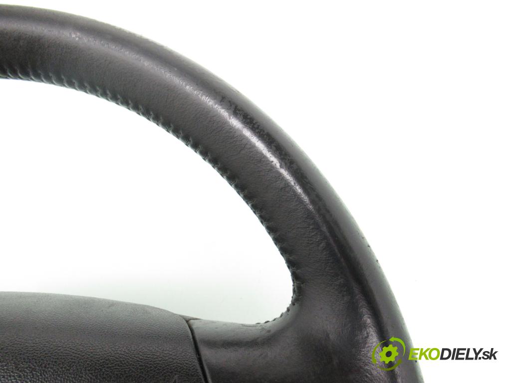 AUDI A3 (8L1) HB 1999 81,00 1.9 TDI 110 - AHF 1896,00 Volant 61334020A ; 8Z0419091E ; 8E0880201 (Volant)