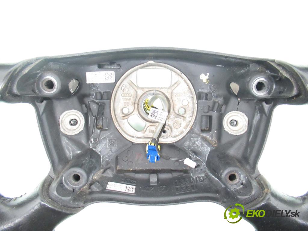 AUDI A3 (8L1) HB 1999 81,00 1.9 TDI 110 - AHF 1896,00 Volant 61334020A ; 8Z0419091E ; 8E0880201 (Volant)