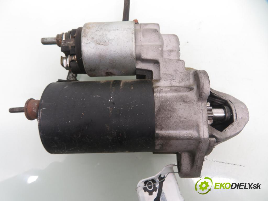 AUDI A4 (8D2, B5) SEDAN 1998 74,00 1.6 - AHL 1595,00 startér  (Startér)