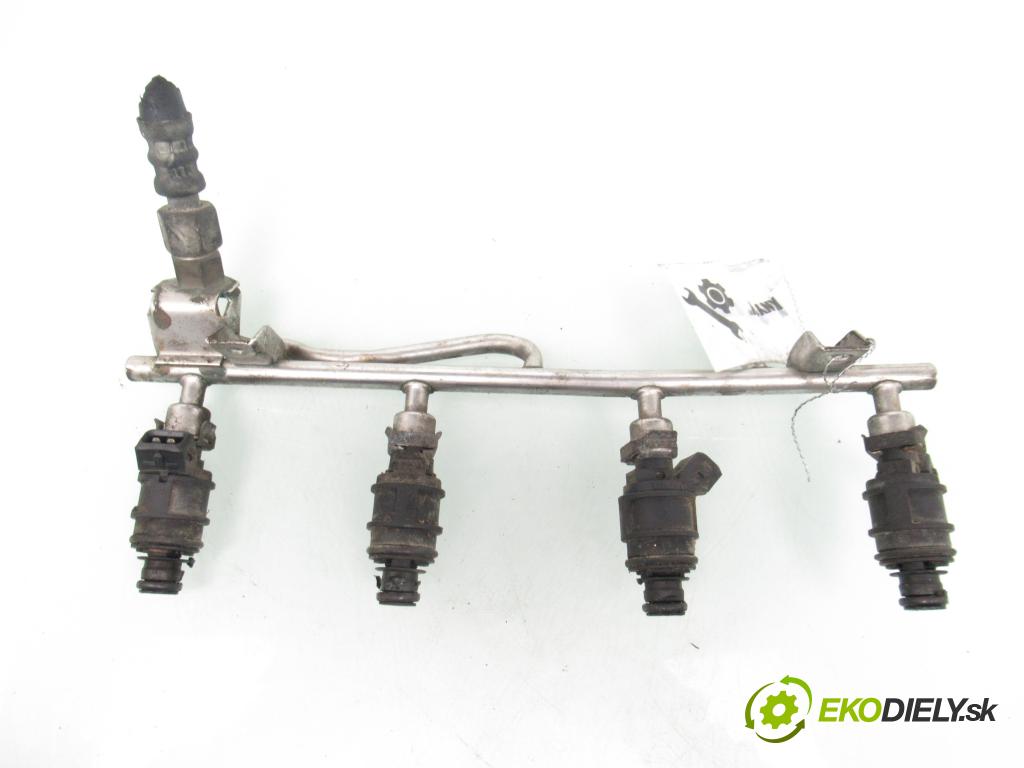 OPEL ZAFIRA A Nadwozie Wielkopojemne (MPV) (T98)  MINIVAN 2000 85,00 1.8 16V 116 - X 18 XE1 1796,00 Lišta vstrekovacia 5WK93151 ; 90536149 (Vstrekovacia lišta)