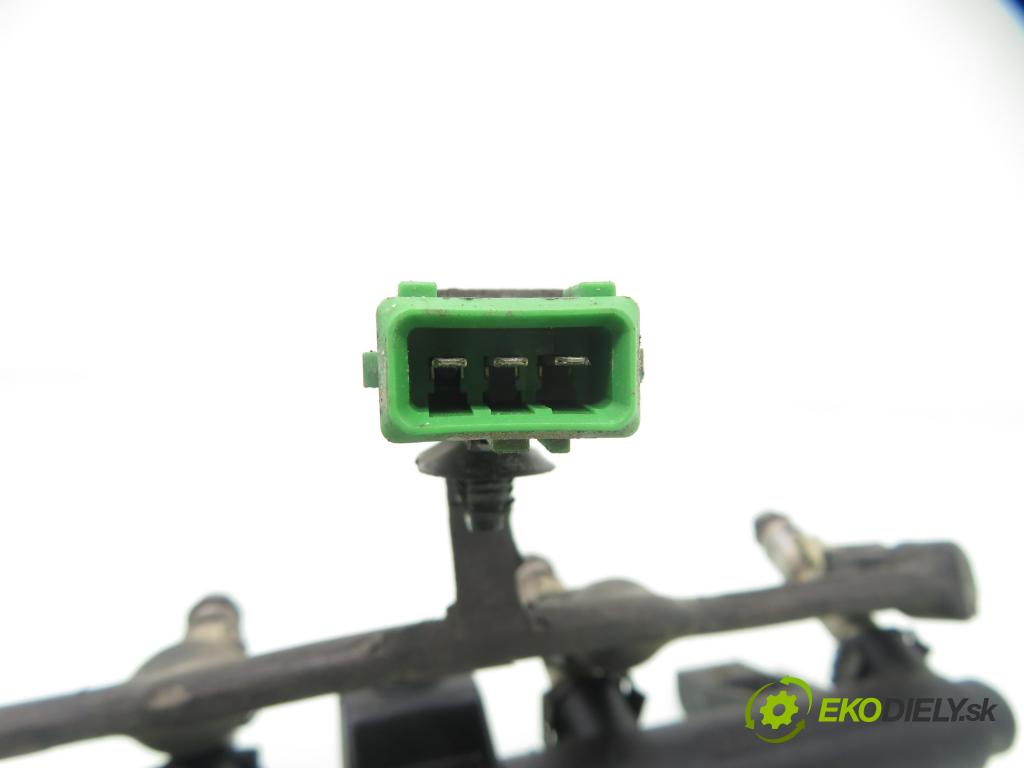 PEUGEOT 206 liftback (2A/C) HB 1999 55,00 1.4 i 75 -  KFX 1361,00 Lišta vstrekovacia 9625194080C ; 0280155731 (Vstrekovacia lišta)