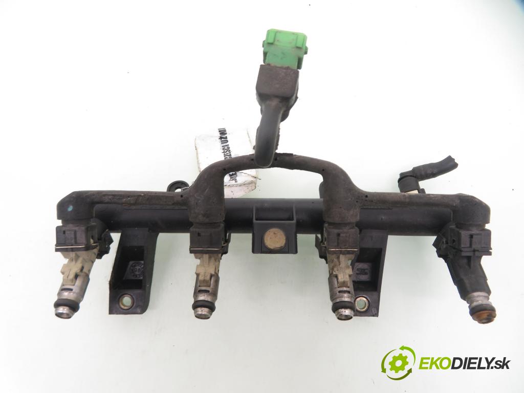 PEUGEOT 206 liftback (2A/C) HB 1999 55,00 1.4 i 75 -  KFX 1361,00 Lišta vstrekovacia 9625194080C ; 0280155731 (Vstrekovacia lišta)