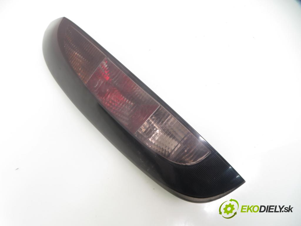 OPEL CORSA C (X01) VAN 2006 59,00 1.2 16V Twinport 80 - Z 12 XEP 1229,00 Svetlo ľavé zadné