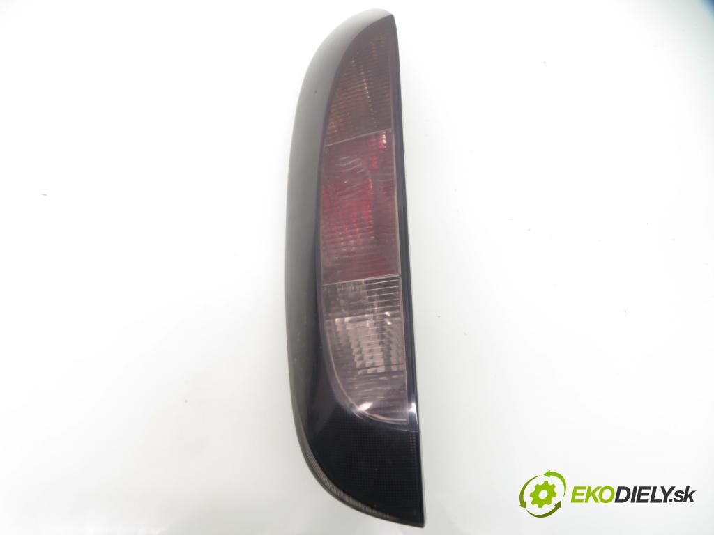 OPEL CORSA C (X01) VAN 2006 59,00 1.2 16V Twinport 80 - Z 12 XEP 1229,00 Svetlo ľavé zadné