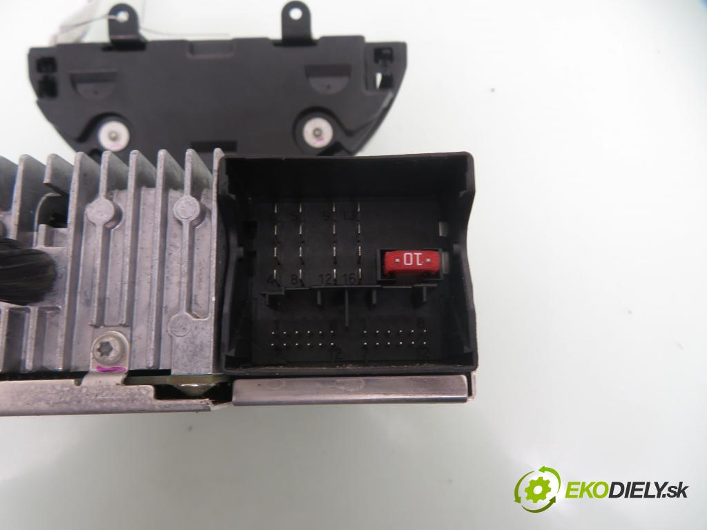 MINI MINI (R56) HB 2009 55,00 One - N12 B14 A 1397,00 RADIO CD RG26338450 ; 3455681