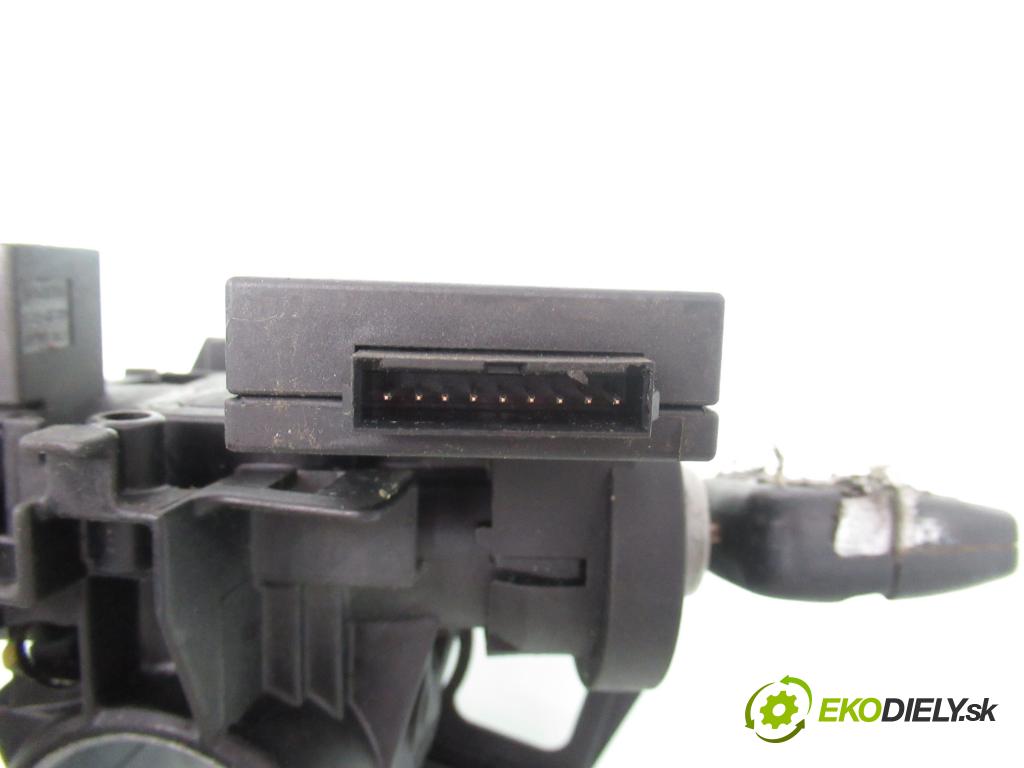 OPEL ASTRA G liftback (T98) HB 2005 66,00 1.4 16V - X 14 XE 1389,00 spinačka 90589313 ; 90589389 ; 24418927 (Spínacia skrinka)