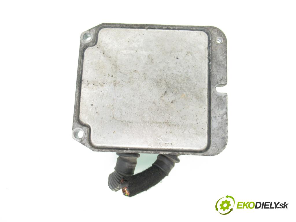 OPEL ZAFIRA A Nadwozie Wielkopojemne (MPV) (T98)  MINIVAN 2000 85,00 1.8 16V 116 - X 18 XE1 1796,00 Riadiaca jednotka Motor 90582539