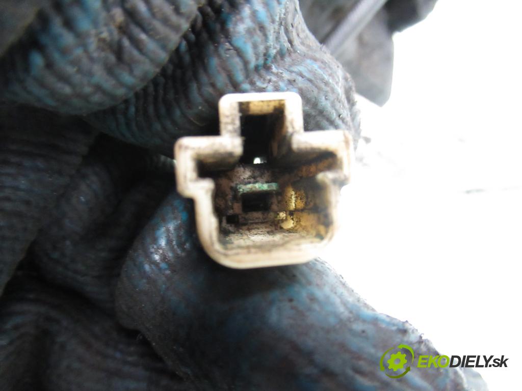 MAZDA 6 Hatchback (GG) LIFTBACK 2002 100,00 2.0 DI - RF5C 1998,00 KOMPRESOR: klimatizace H12A1AE4DC (Kompresor klimatizace)