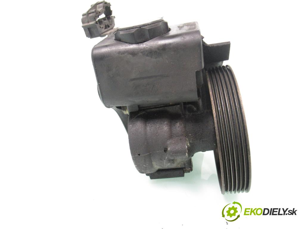 CITROEN XSARA PICASSO (N68) MINIVAN 2006 80,00 1.6 16V - NFU (TU5JP4) 1587,00 pumpa servočerpadlo 9637058480 ; 9636868880 ; 26079036QN (Servočerpadlo)