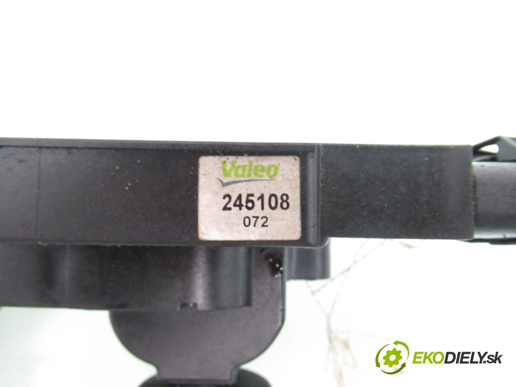 OPEL ZAFIRA A Nadwozie Wielkopojemne (MPV) (T98)  MINIVAN 2000 85,00 1.8 16V 116 - X 18 XE1 1796,00 cívka zapalovací 2451080