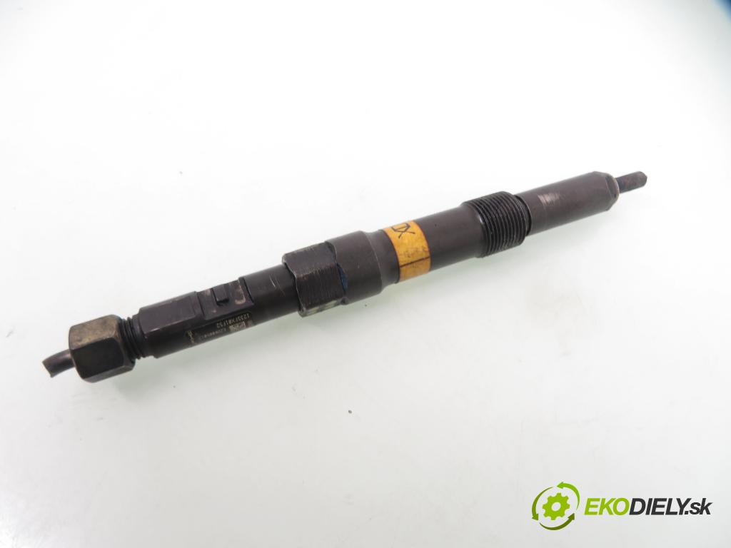 FORD MONDEO III Turnier (BWY) KOMBI 2004 96,00 2.0 TDCi - FMBA 1998,00 vstrekovač 3S7Q9K546BB ; EJDR00501Z (Vstrekovač paliva)