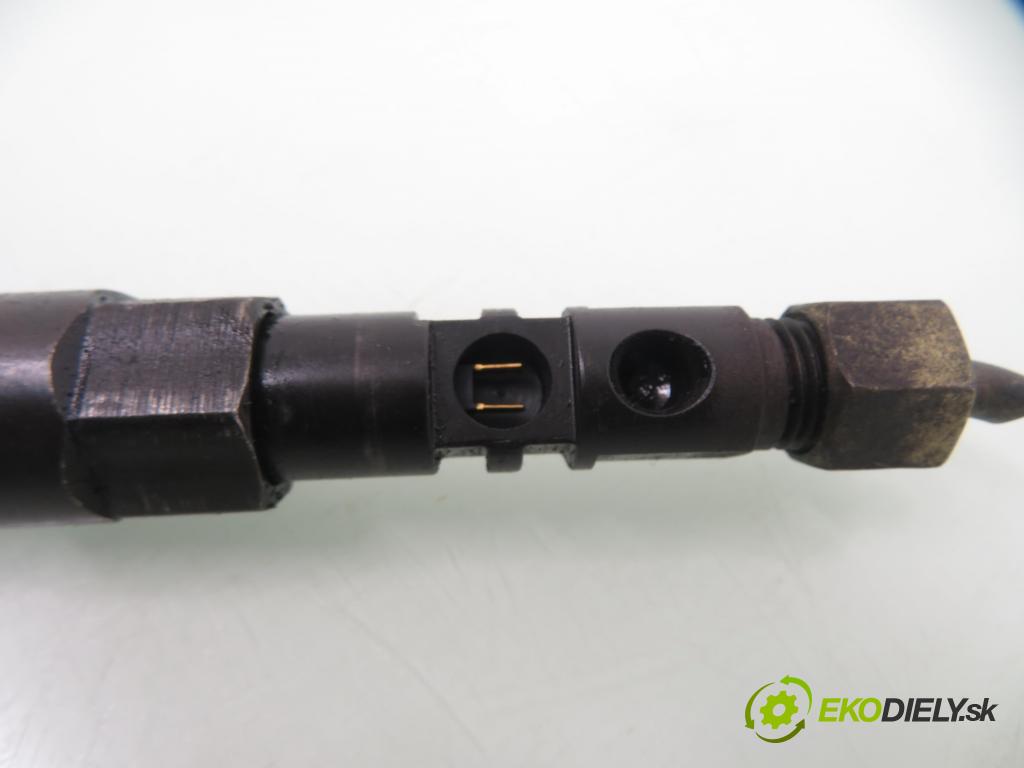 FORD MONDEO III Turnier (BWY) KOMBI 2004 96,00 2.0 TDCi - FMBA 1998,00 vstřikovač 3S7Q9K546BB ; EJDR00501Z (Vstřikovač paliva)