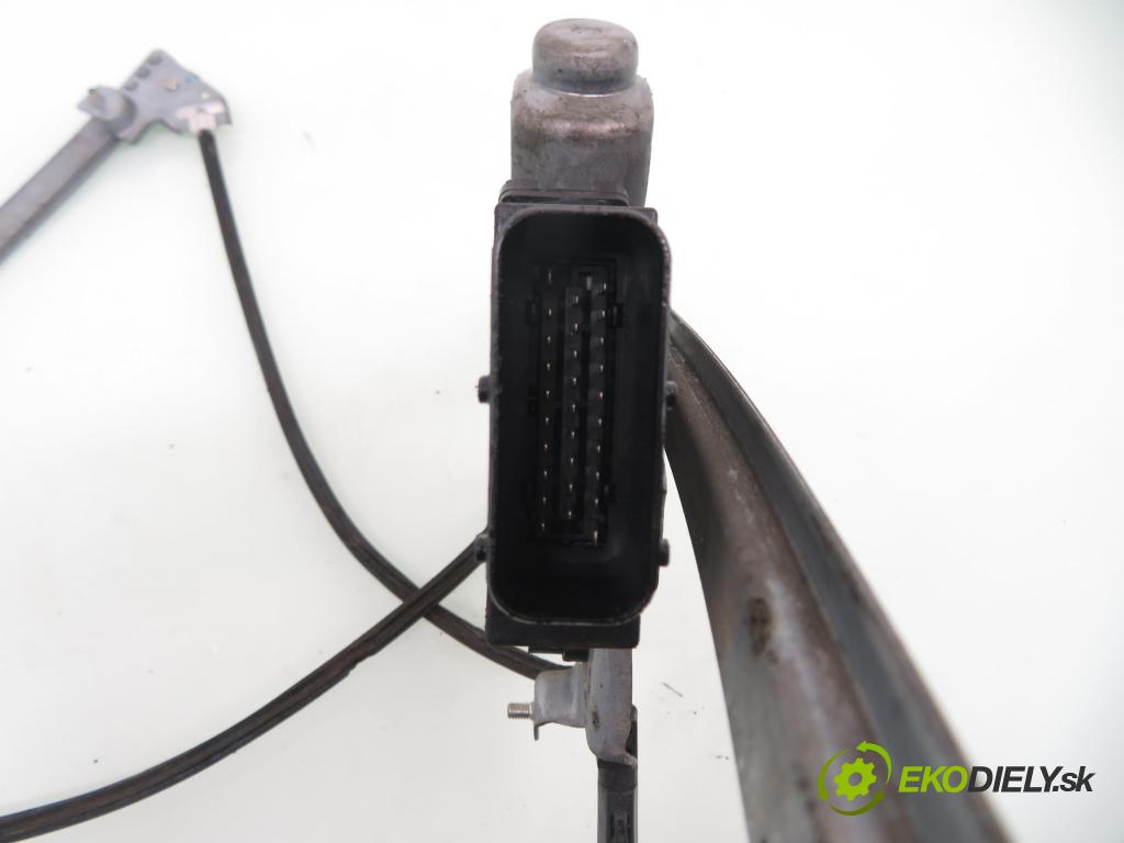 RENAULT LAGUNA II (BG0/1_) LIFTBACK 2001 79,00 1.6 16V (BG0A, BG0L) - K4M 714 1598,00 Mechanizmus okien 