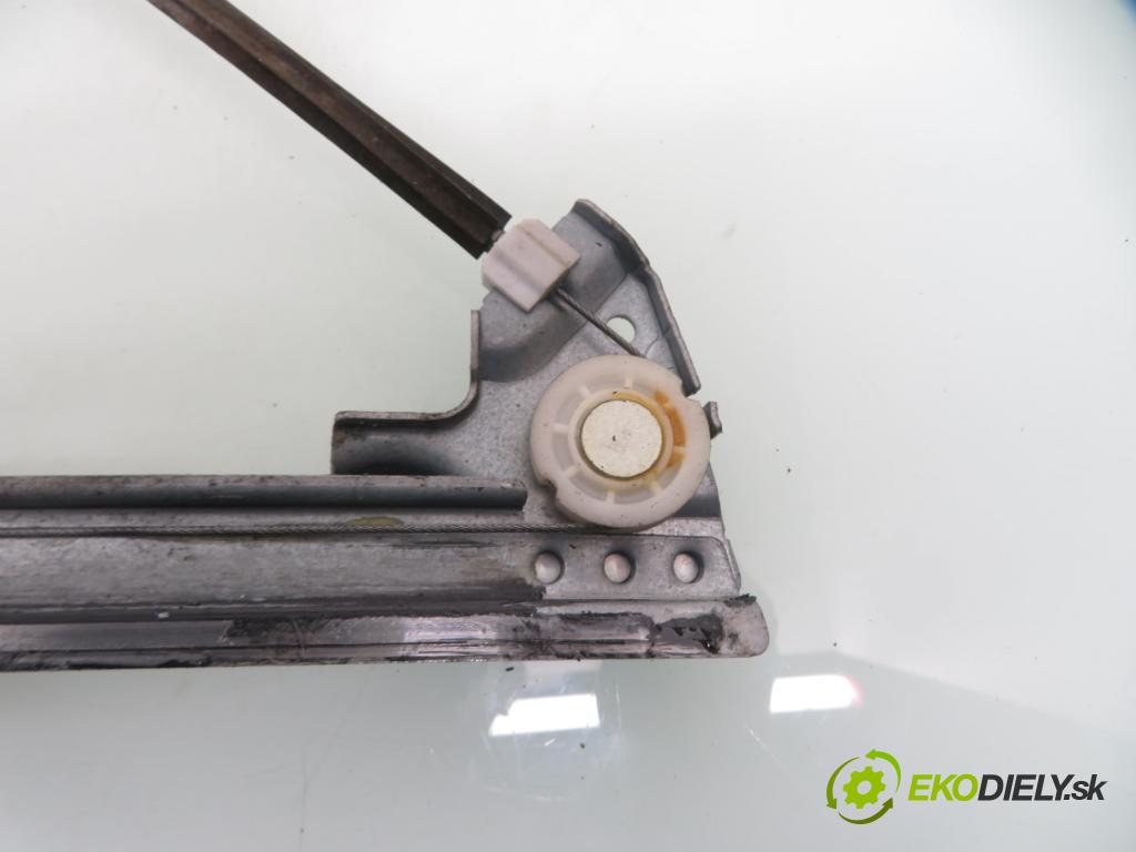 RENAULT LAGUNA II (BG0/1_) LIFTBACK 2001 79,00 1.6 16V (BG0A, BG0L) - K4M 714 1598,00 Mechanizmus okien