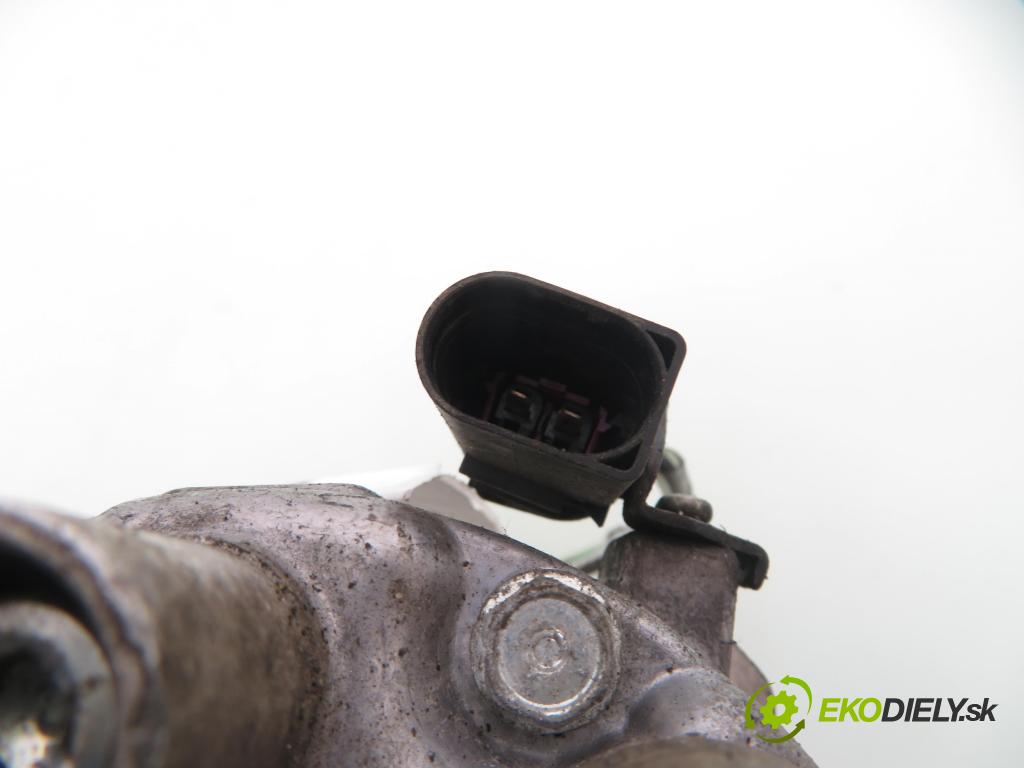 SKODA OCTAVIA I (1U2) SEDAN 2001 81,00 1.9 TDI - ASV 1896,00 KOMPRESOR: klimatizácie 890761 (Kompresor klimatizácie)