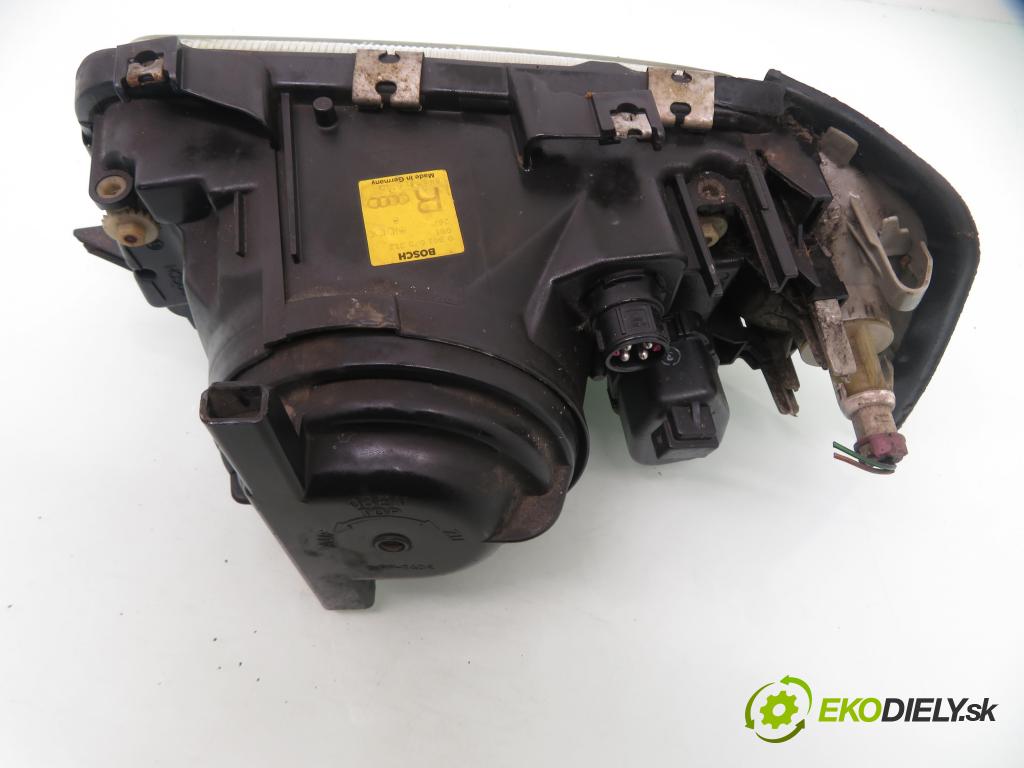 AUDI 80 (8C, B4) SEDAN 1992 85,00 2.0 E 115 - ABK 1984,00 Svetlo PP 0301075312