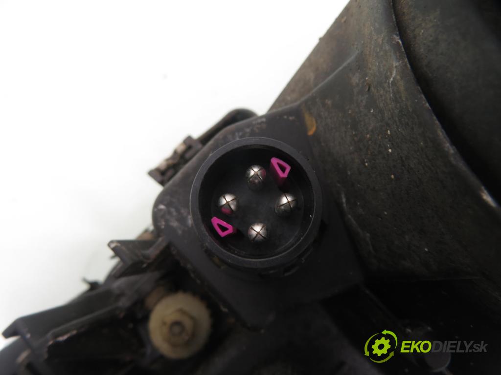 AUDI 80 (8C, B4) SEDAN 1992 85,00 2.0 E 115 - ABK 1984,00 Svetlo LP 0301075311 ; 1305621464