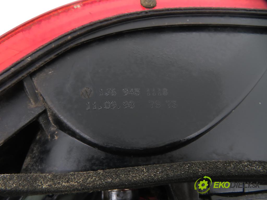 VW GOLF IV (1J1) HB 1998 74,00 1.6 - AKL 1595,00 Svetlo ľavé zadné 1J69451118 ; 1J6945257