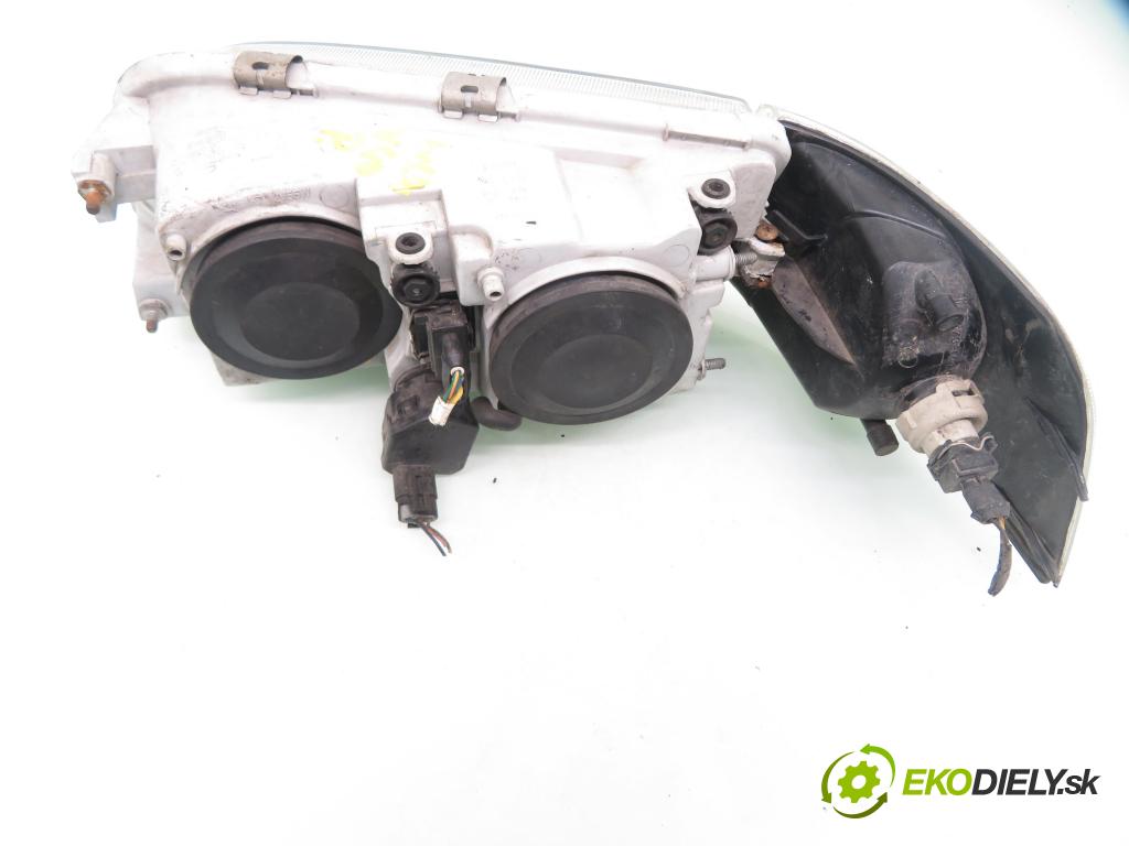 VOLVO V40 Kombi (645) KOMBI 2001 75,00 1.9 DI 102 - D 4192 T4 1870,00 Svetlo PP 7731109R