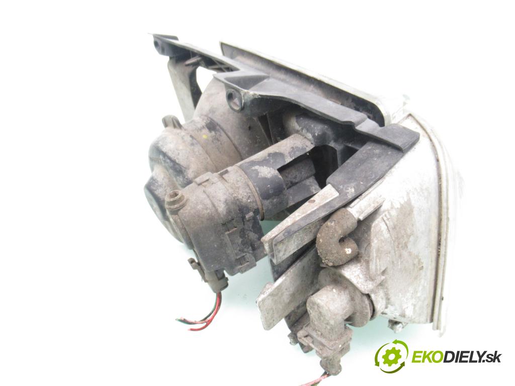 PEUGEOT EXPERT (224) KOMBIVAN 2001 80,00 2.0 HDI 16V - RHW (DW10ATED4) 1997,00 Svetlo PP