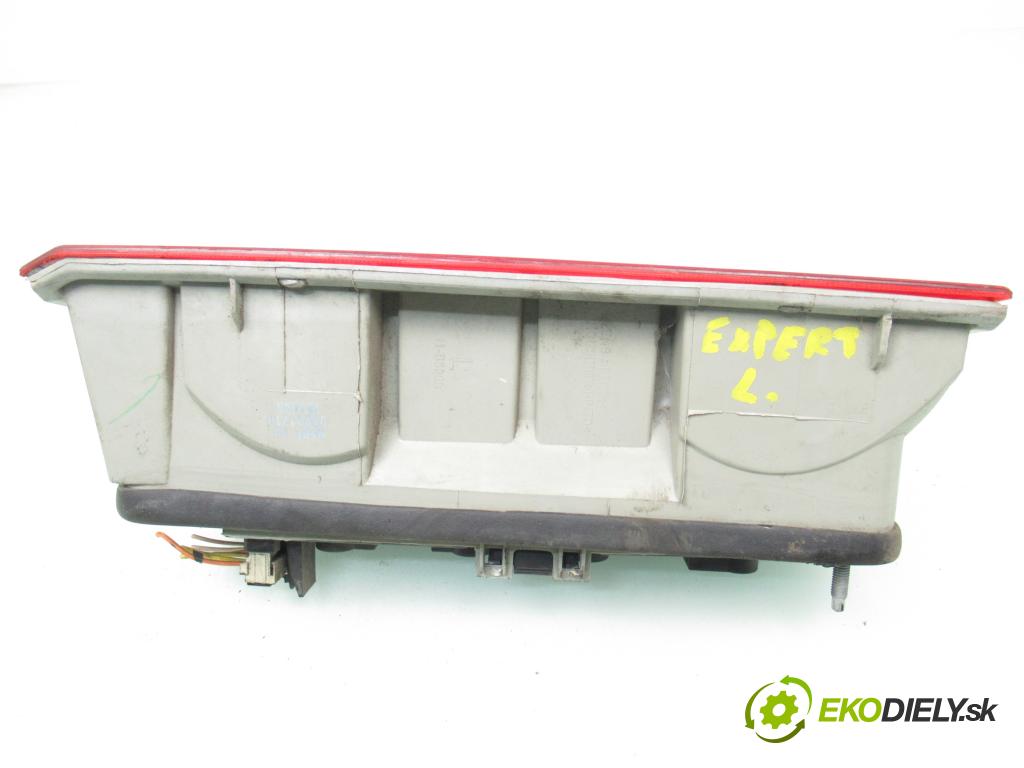 PEUGEOT EXPERT (224) KOMBIVAN 2001 80,00 2.0 HDI 16V - RHW (DW10ATED4) 1997,00 Svetlo ľavé zadné