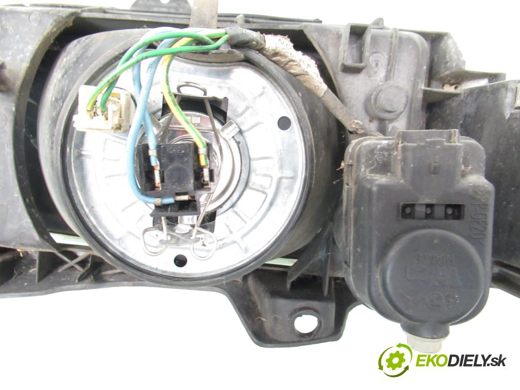 PEUGEOT EXPERT (224) KOMBIVAN 2001 80,00 2.0 HDI 16V - RHW (DW10ATED4) 1997,00 Svetlo LP