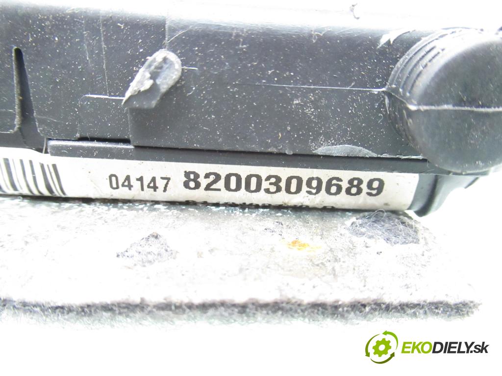 RENAULT MEGANE II (BM0/1_, CM0/1_) HB 2004 83,00 1.6 16V 113 - K4M 760 1598,00 spinačka / imobilizéra IMMO / Riadiaca jednotka 8200387138 ; 8200321263 ; 8200306033A