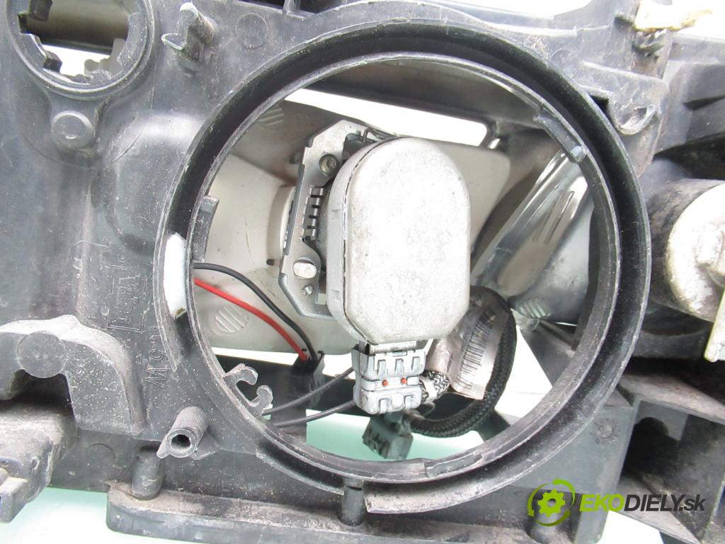 RENAULT LAGUNA II (BG0/1_) LIFTBACK 2001 79,00 1.6 16V (BG0A, BG0L) - K4M 714 1598,00 světlo PP 8200163324