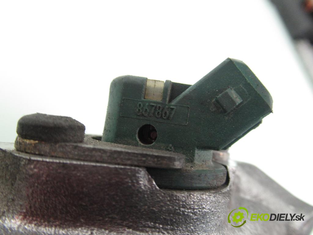 RENAULT LAGUNA I (B56_, 556_) LIFTBACK 1997 66,00 1.8 (B56A/B) - F3P 724 1794,00 Lišta vstrekovacia 857013 ; 867867 (Vstrekovacia lišta)